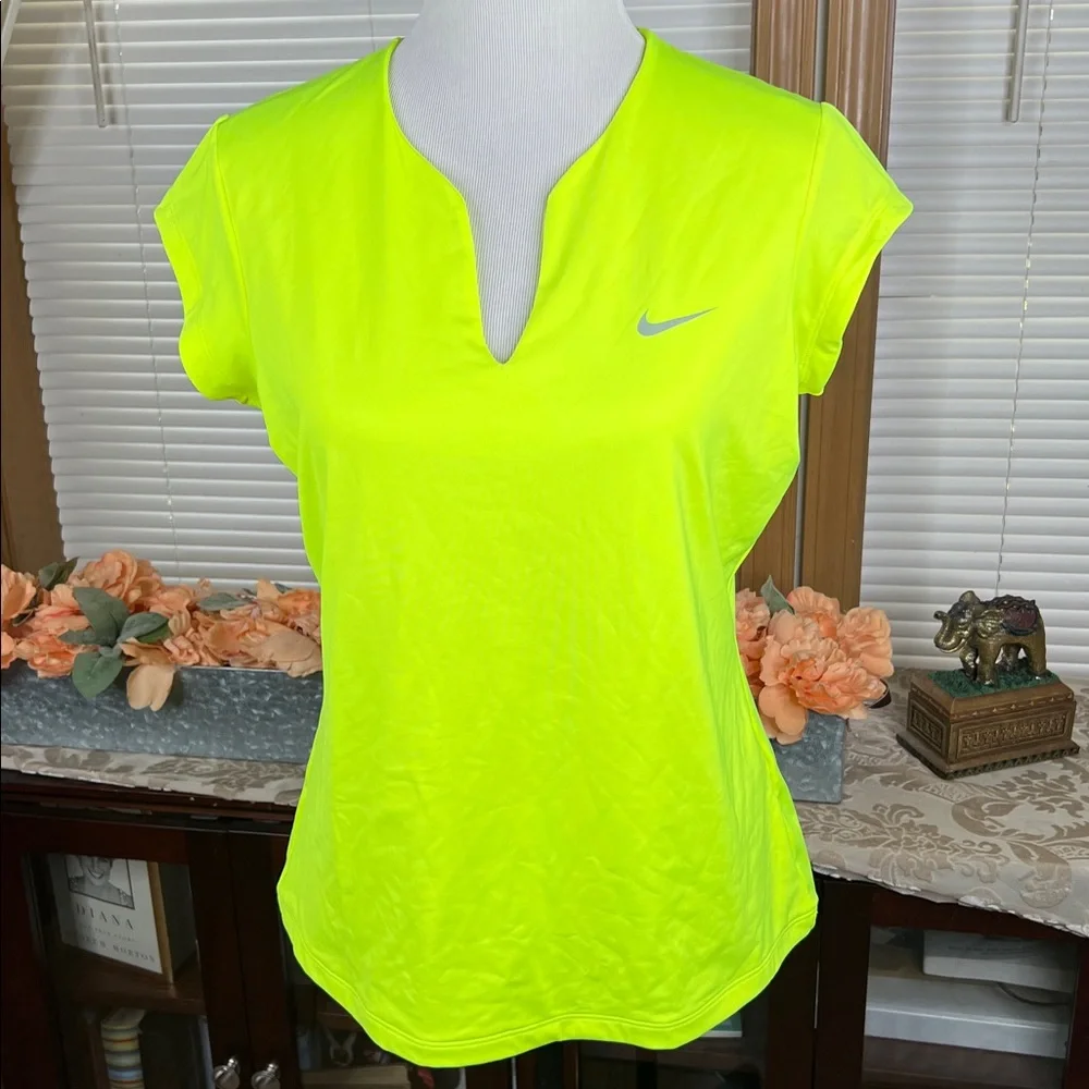 Nike Dry Fit T-Shirt Size XL